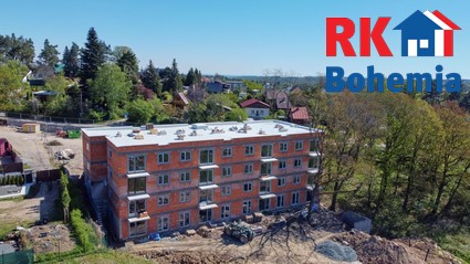 Prodej novostavby bytu 2+kk s balkónem, parkovacím stáním  a sklepem v Doubravčicích, 54,11 m2.
